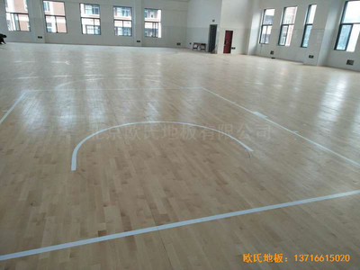 江蘇泰州市泰興濟(jì)川小學(xué)籃球館運(yùn)動(dòng)地板鋪裝案例