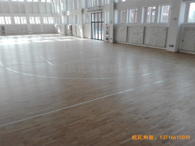 銀川北塔中學(xué)籃球館體育地板安裝案例