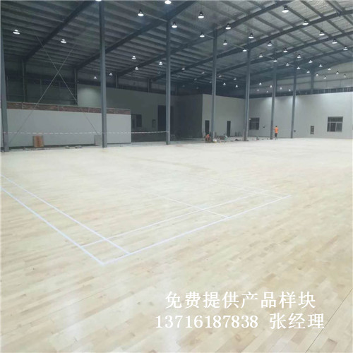 體育木地板廠家,籃球場館木地板價格,體育運動木地板